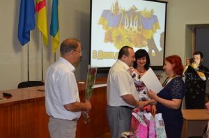 Нагородження профактивістів Долинського району до свята Державної служби України